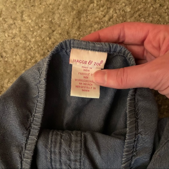 ❗️$5❗️Girls Maggie + Zoe denim romper size 5 - Picture 3 of 4